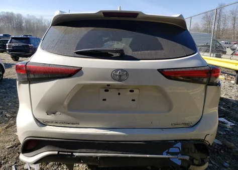 2021 Toyota Highlander Xse z USA, uszkodzony, nr VIN 5TDJZRBH9MS128001